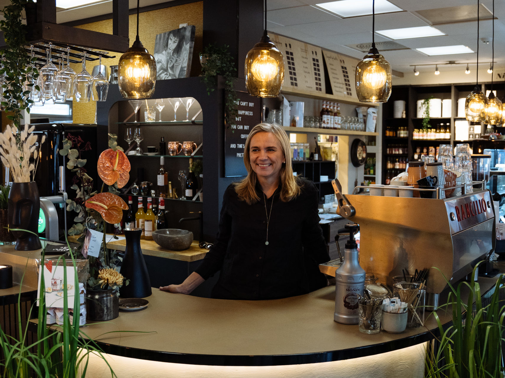 Monica hos Små Øyeblikk kaffebar Randaberg